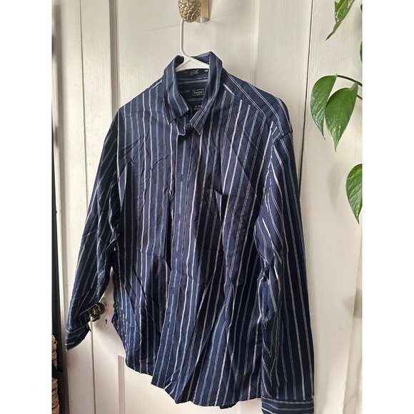 HAGGAR men’s size medium button-down shirt - Picture 2 of 6
